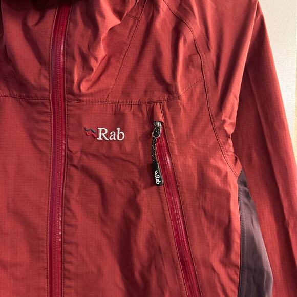 Rab Women’s Latok Alpine Full Zip Hooded Jacket Burgundy Pockets Size Small - Picture 2 of 9